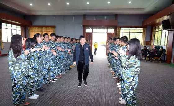 團(tuán)建活動(dòng) | 凝心聚力，我們是一家人！